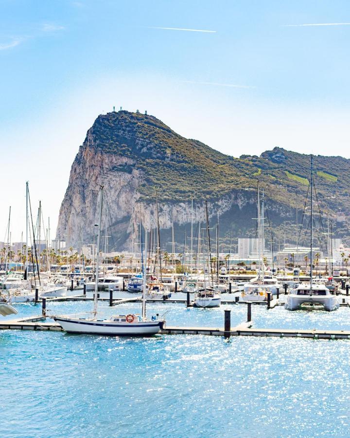 Practico Apartamento A 5 Min Andando De Gibraltar Y El Centro, Frente Al Mar La Línea de la Concepción Kültér fotó